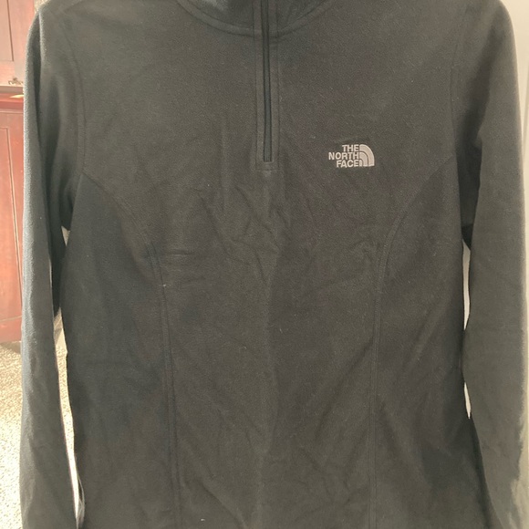 The North Face fleece pullover. Womens size medium. - Picture 1 of 3